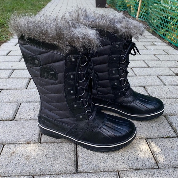 Sorel Tofino ll Faux Fur Lined Waterproof Boot NWT - Picture 2 of 11